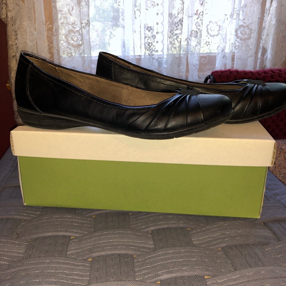 Naturalizer Shoes